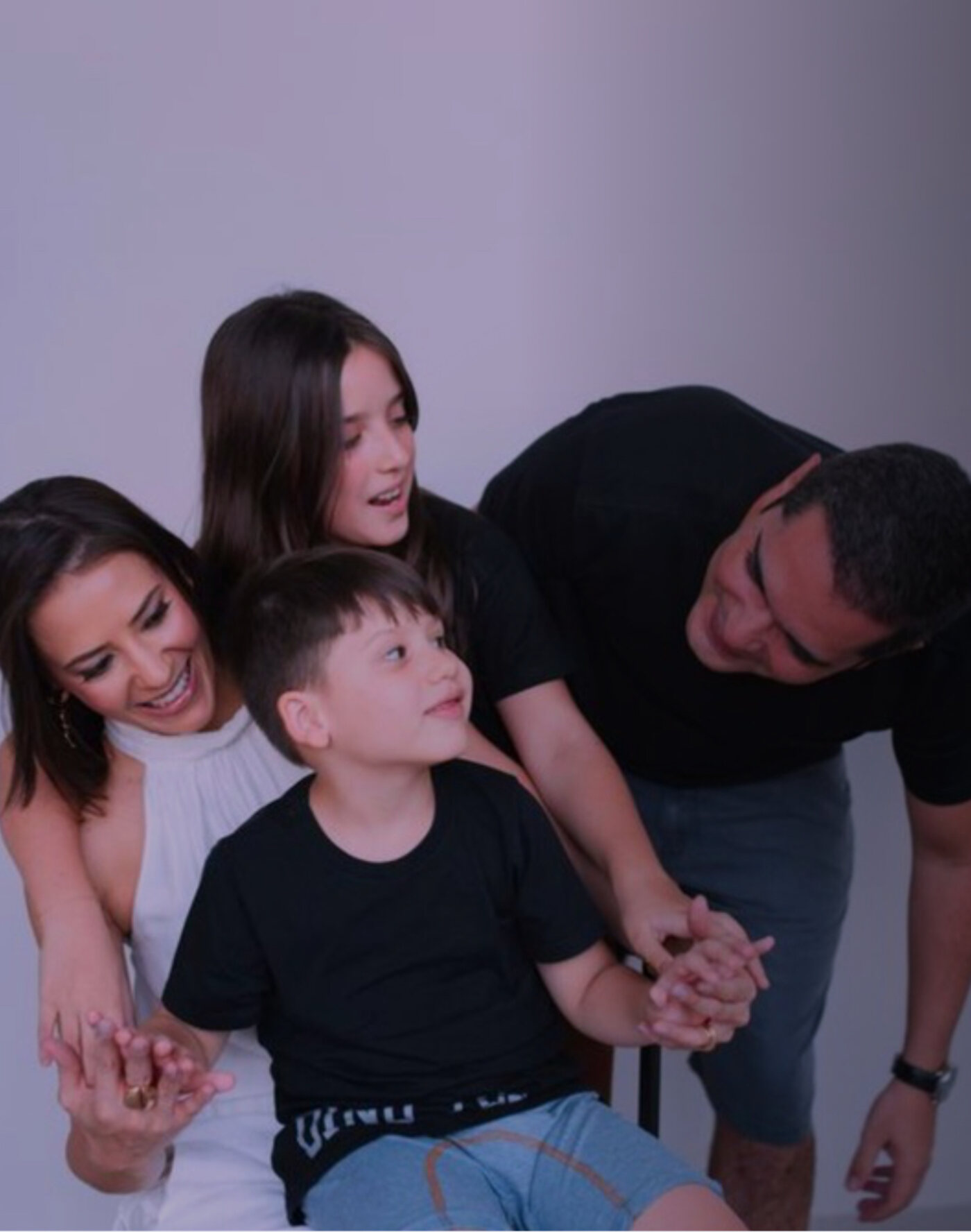Bárbara Gamaliel com a família: Antônio, Helena e o marido